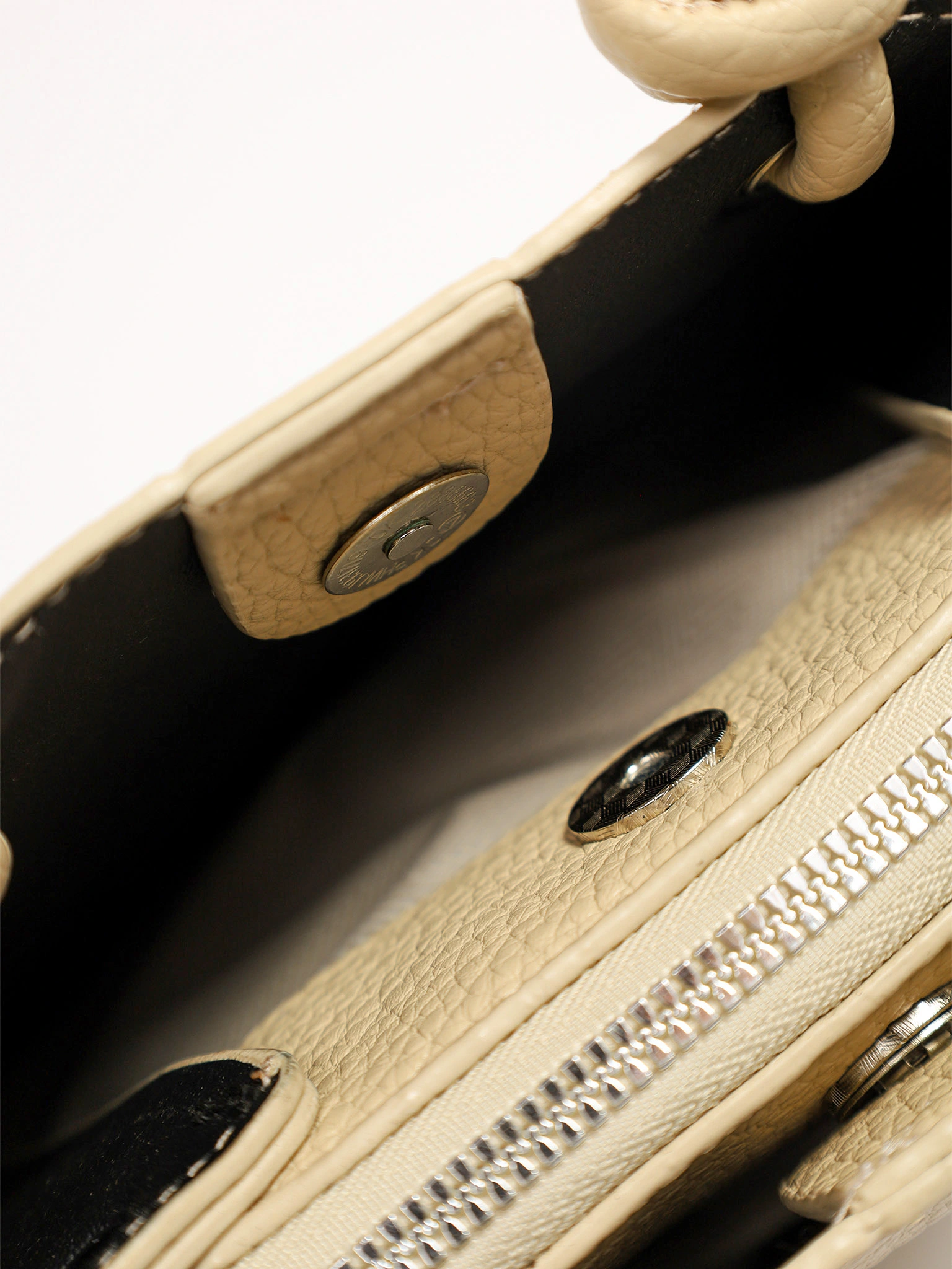 Сумка-тоут с округлыми ручками в ассортименте